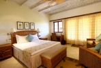 Bequia Beach Hotel: room (example)