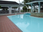 Arnos Vale Resort: Pooldeck