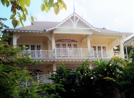 Beach villas in Tobago: front view oif villa 3