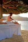 Amerindi Hotel: massage on the beach